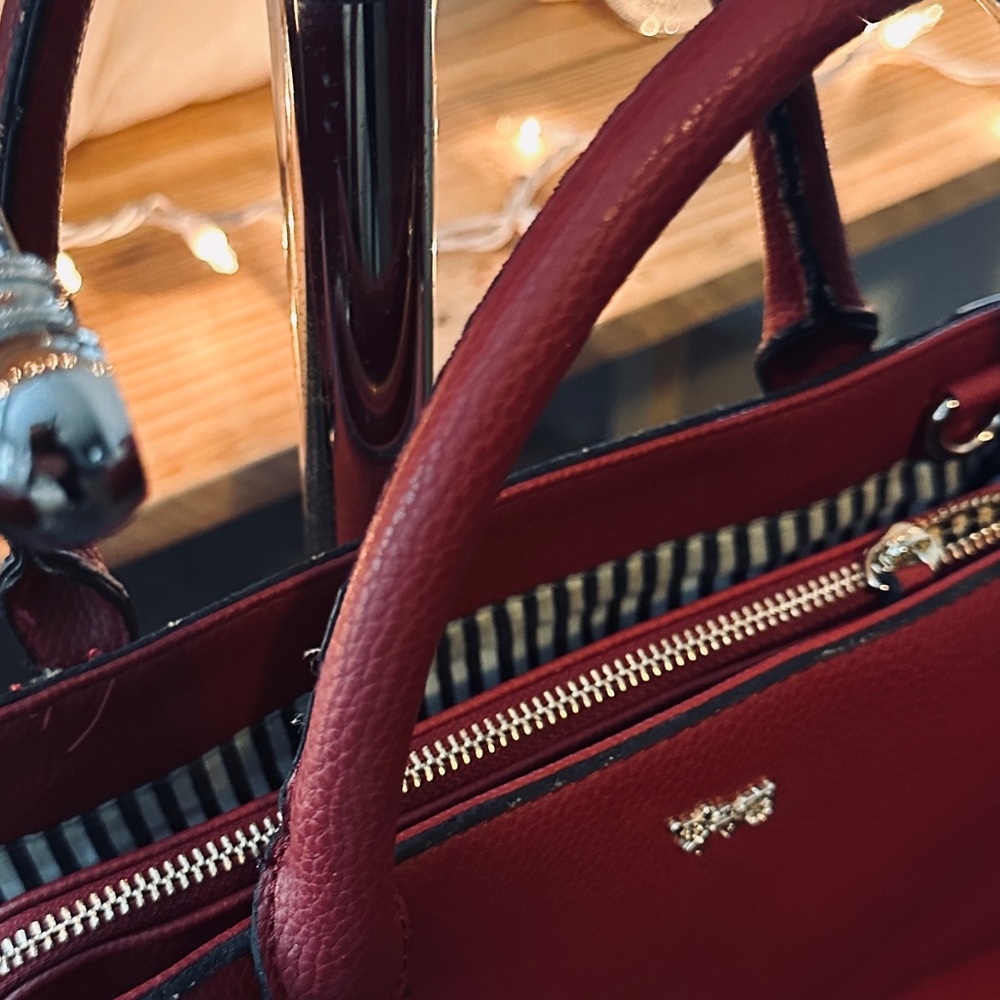Red Handbag - Picture 7 of 10